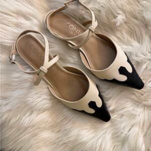 COCONUTS BY MATISSE SZ 7.5 CREAM AND BLACK POINTED TOE ANKLE-STRAP KITTEN HEELS